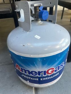 Set of 4 Propane Tanks (20 lb / 15 lb Net Weight) - Great for BBQ / Food Truck