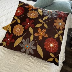 One Reversible Cushion. 