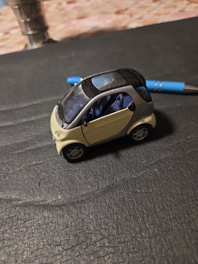 Smart Fortwo Maisto 1/38