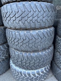 Vendo 35/12.50/R20 las 4 llantas toyo MT por $220