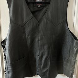 Snap Front Leather Vest Size 60