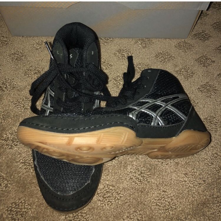 ASICS Wresting Shoes