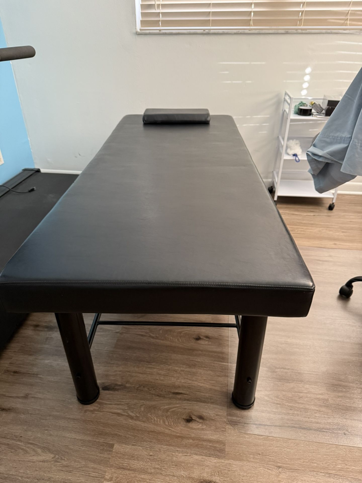 Massage Table 