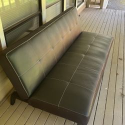 Futon (click-n-clack) 