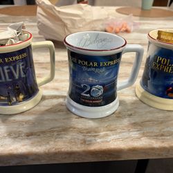 Polar express Mugs 