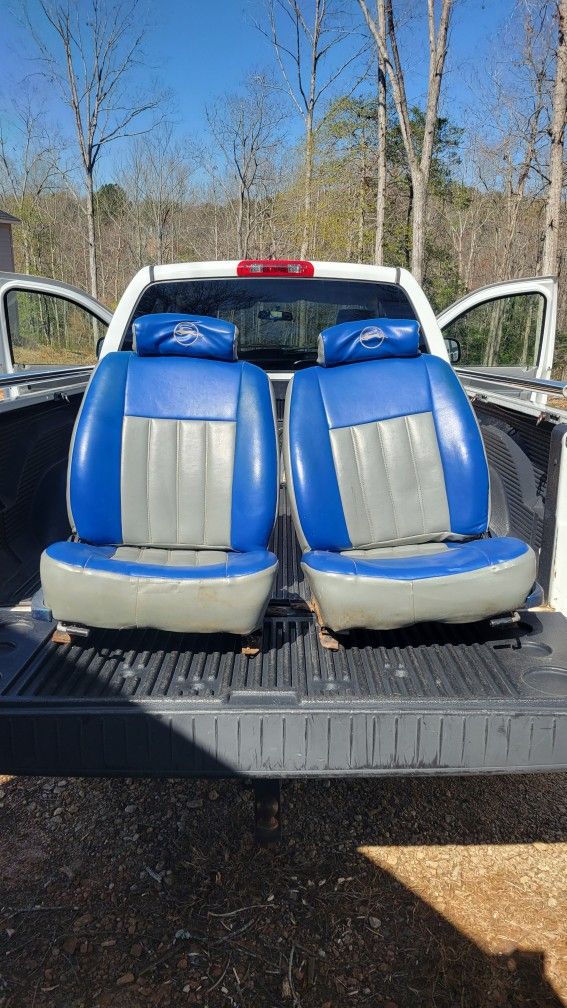 Driver and Passenger Bucket Seats