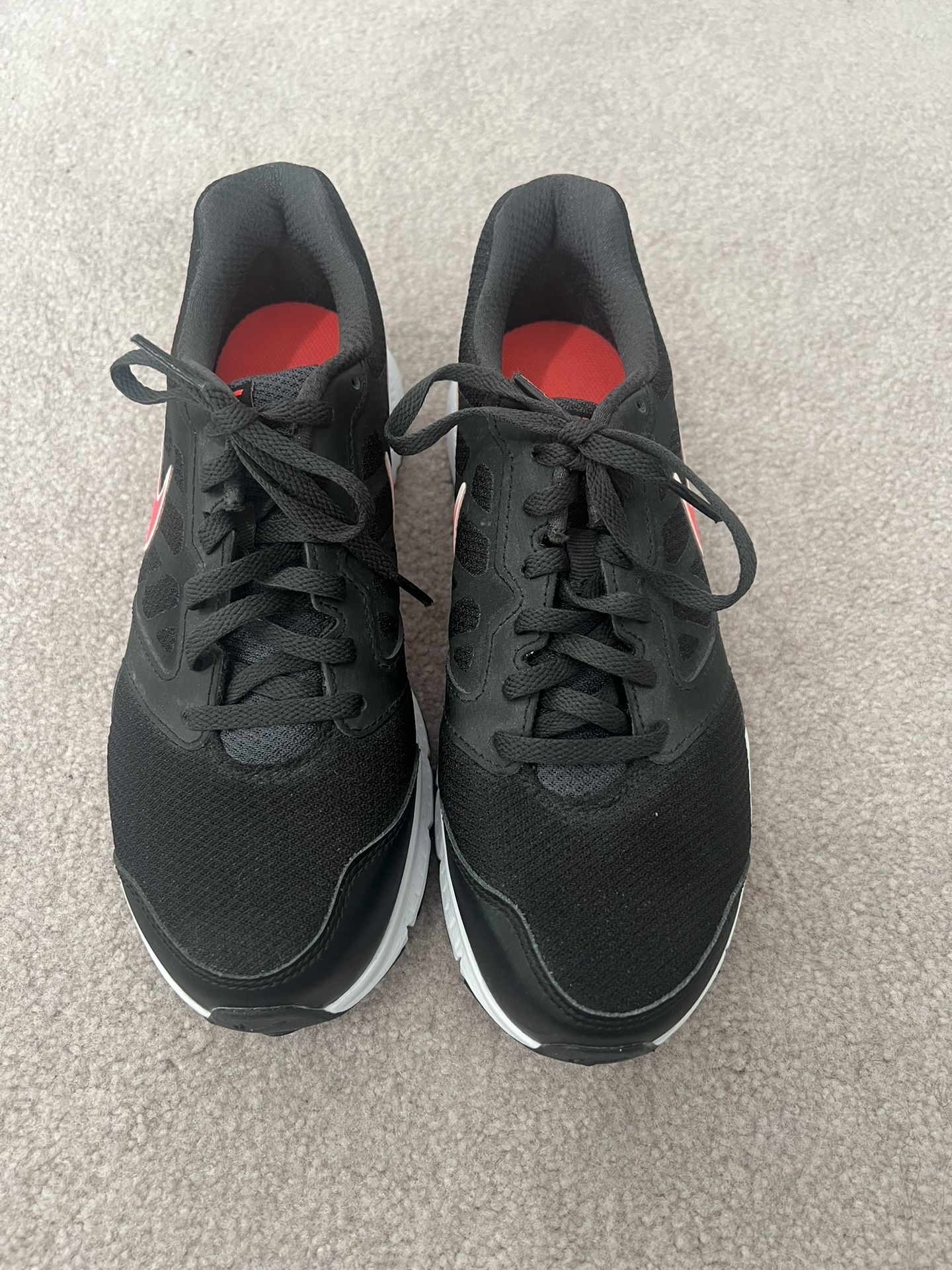 Black And Pink Nike Shoes Size 8.5