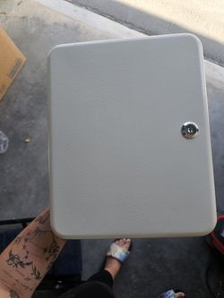 Key Lock Box