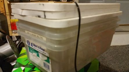 3 Storage containers