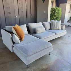 IKEA Couch ( Delivery Available ) 