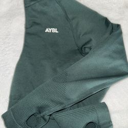 AYBL pullover 