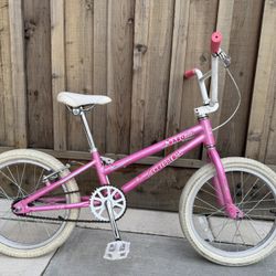 Girls Haro Bike Shredder 18”