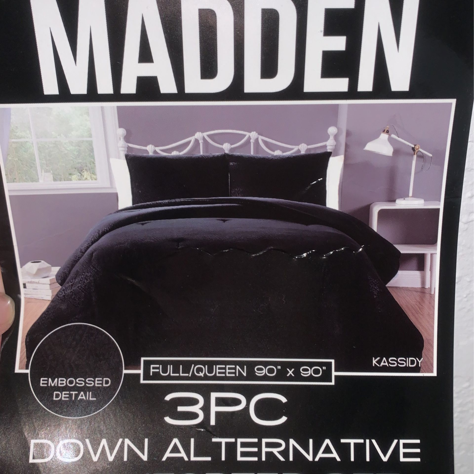 Steve Madden Comforter Black (FULL/QUEEN)