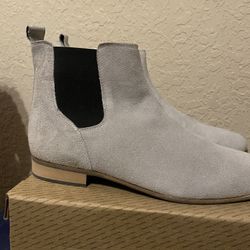 Urban Outfitters chelsea boots