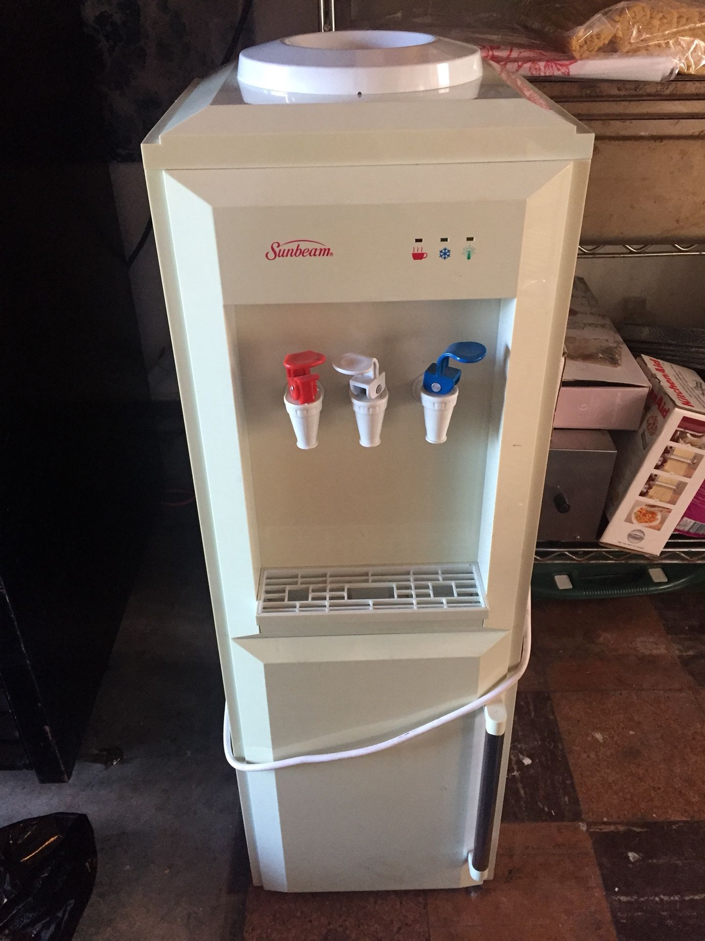 WATER COOLER WITH REFRIGERATOR SUNBEAM WATER DISPENSER FRIDGE GE WATER COOLER WITH MINI FRIDGE