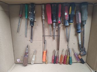 SCREWDRIVERS
