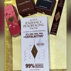 Charlotte Tilbury makeup Set 