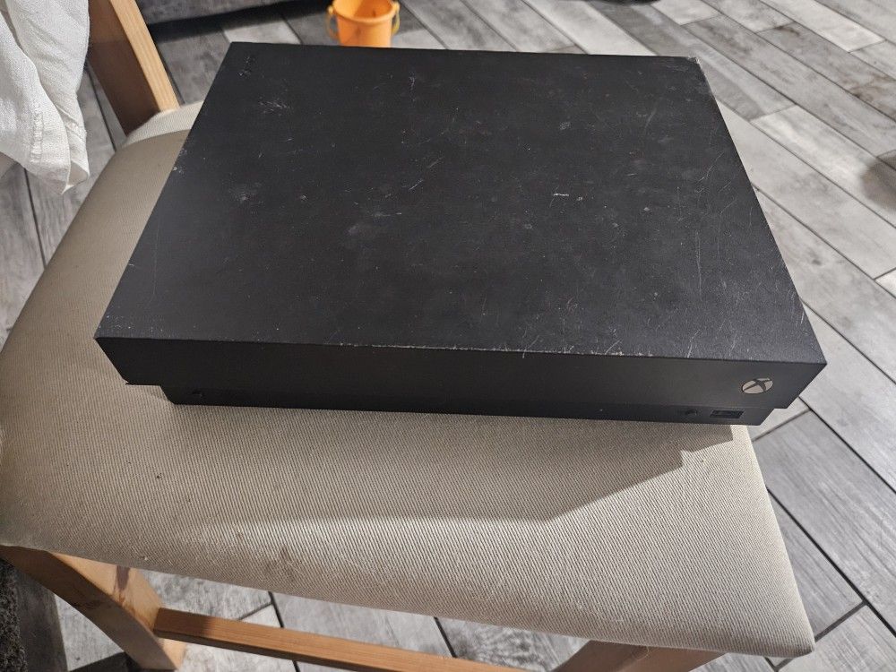 Xbox One X CONSOLE ONLY