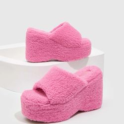 It is new Cuccoo Everyday Collection Neon-pink Fuzzy Wedge Slide Sandals