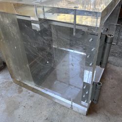 Bulletproof acrylic box