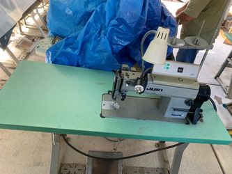 SEWING Machine/Maquina de coser