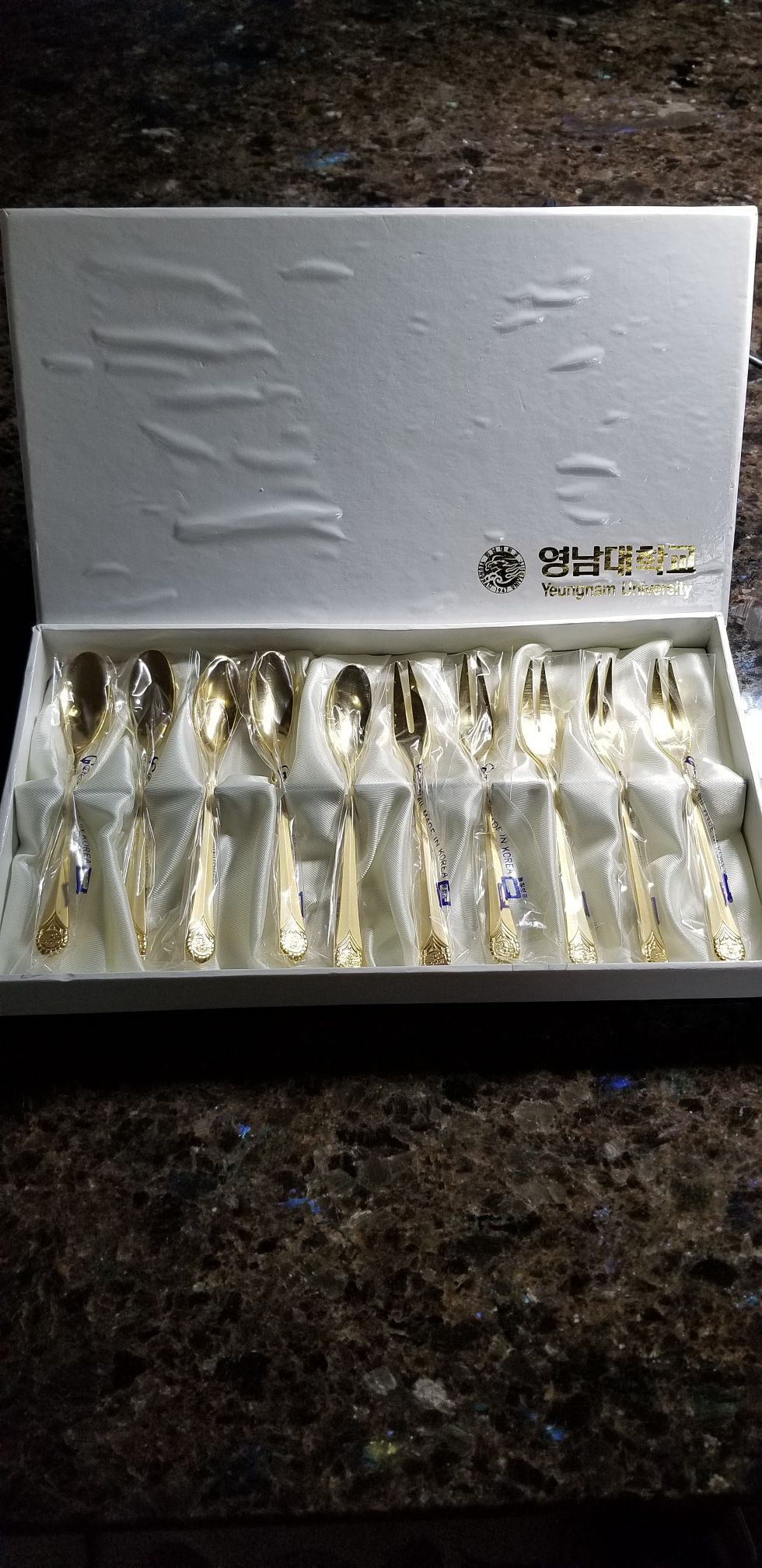 10 Piece Set Gold Plated Forks & Spoons Golden Bell Living Collection