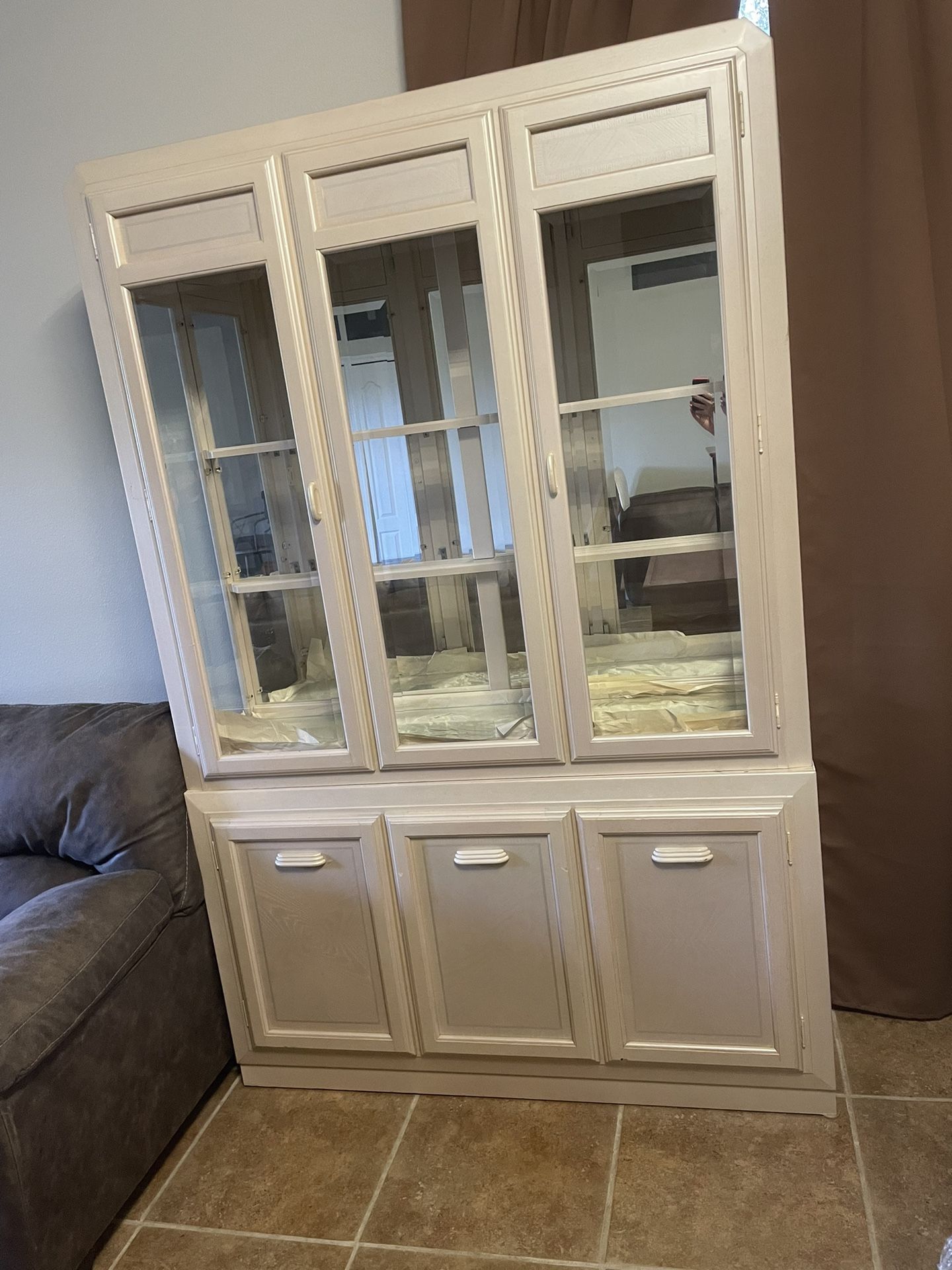 China Cabinet Off White 