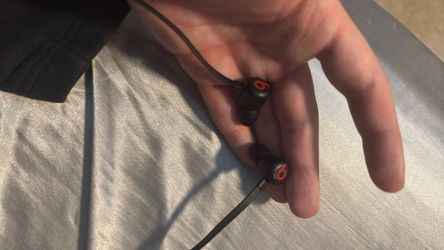 Beats Bluetooth Earbuds