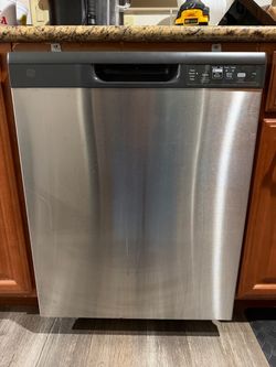 Stainless GE dishwasher