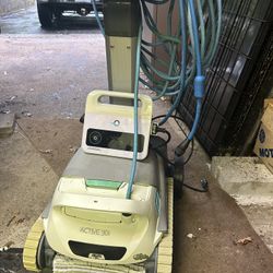 Auto Pool Vacuum