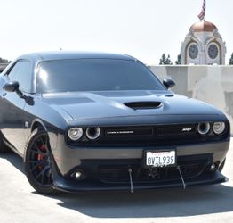 Dodge Challenger SRT Hood