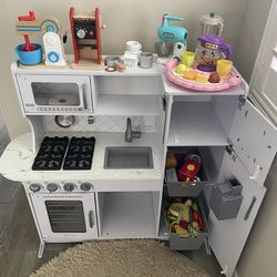 Melissa And Doug Chef’s Kitchen Cloud White Kids Play Kitchen