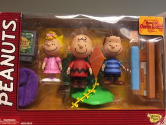 Peanuts Good ol Charlie Brown Figure Set Memory Lane