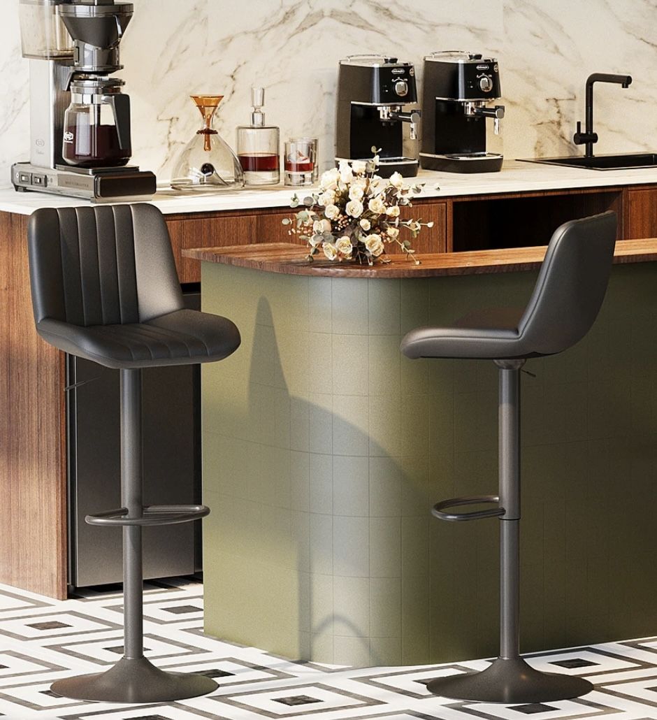 2 Bar Stools