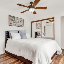 Wood Bed Frame With Two Drawers 