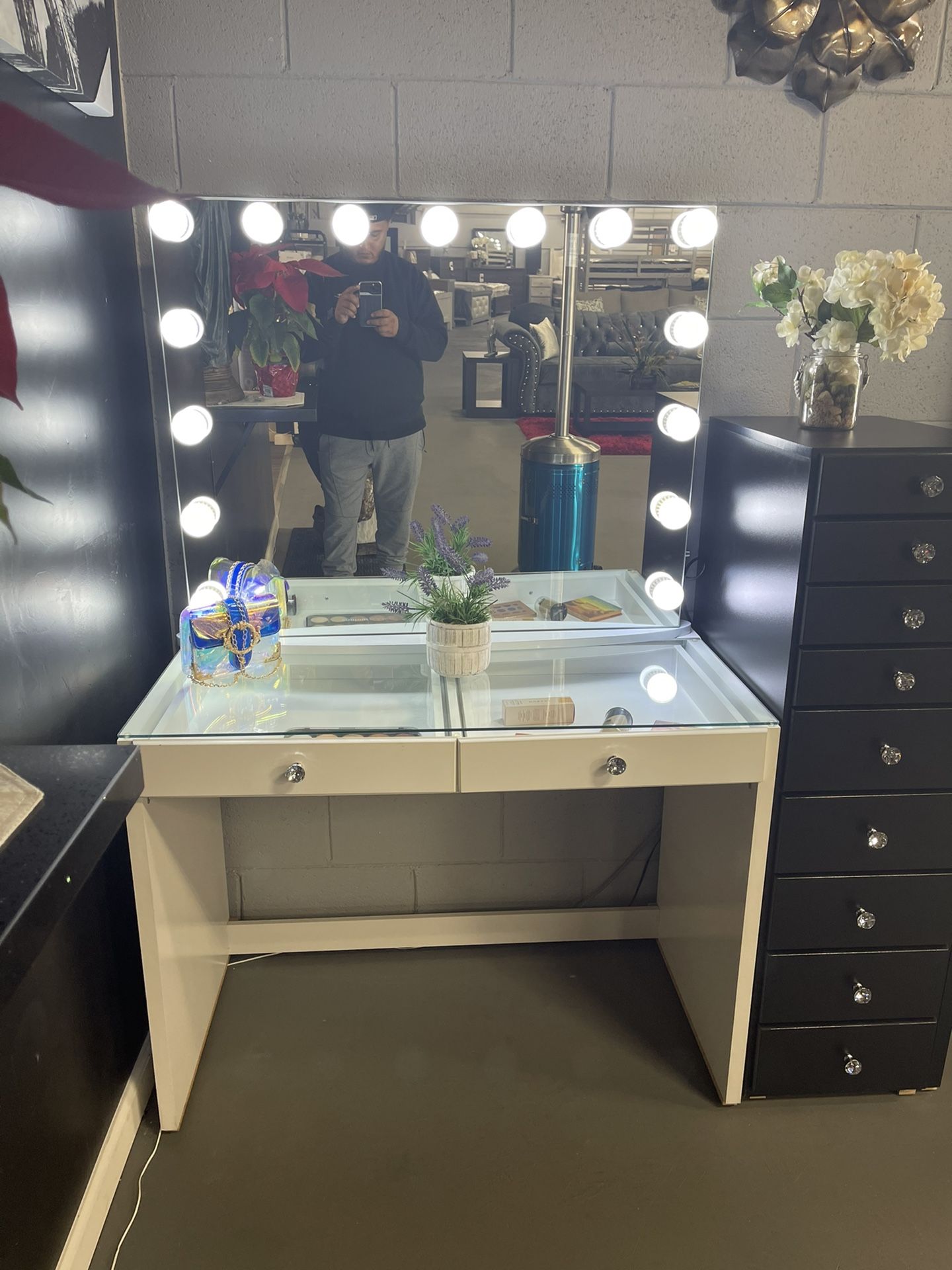 Hollywood Style Vanity