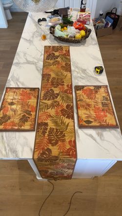 Bamboo Table Runner And Placemats Set