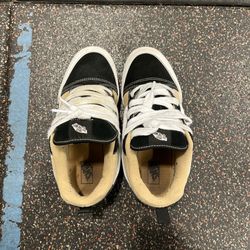 Vans Knu Skool - Size 7 (Open to Offers)