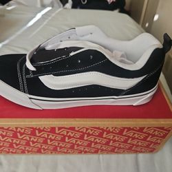 Men Vans Knu Skool- Size 11.5M- 13W