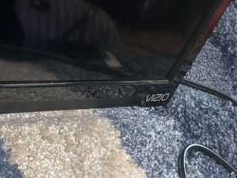 Vizio 65in flatscreen tv NOT a smarttv