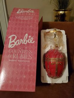 Avon 2001 Barbie Collection Countess of Rubies
