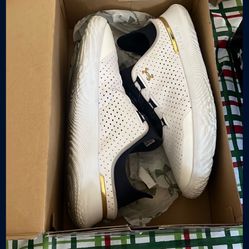 Under Armor Shoes Size 11.5