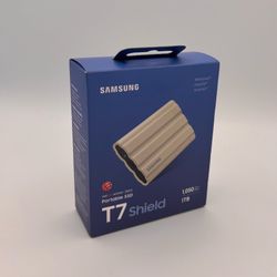 Samsung T7 Shield Portable External SSD USB 3.2 1TB, IP65 Water Resistant, PC/Apple/Android compatible