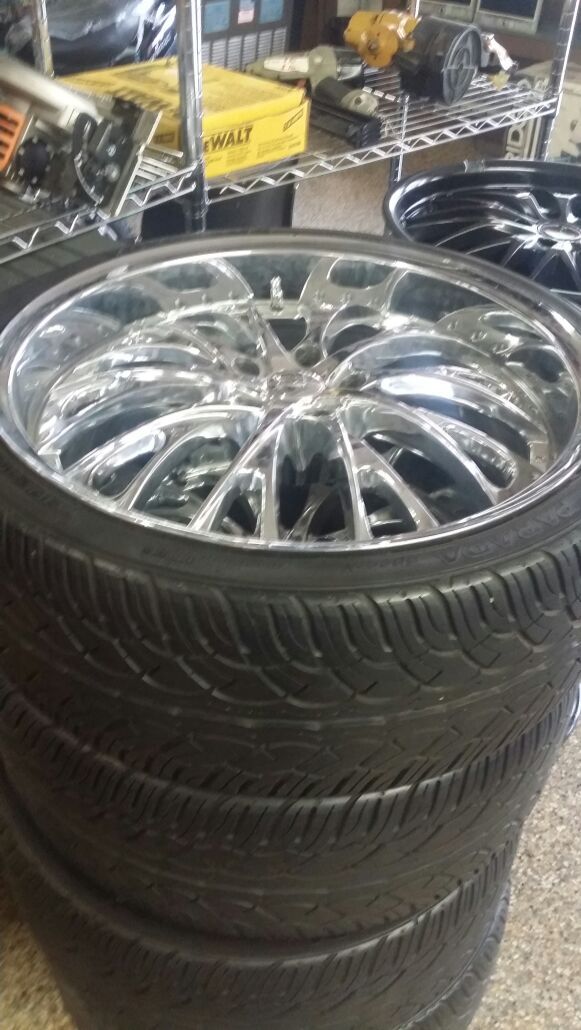 22" Rims 265/30 R22