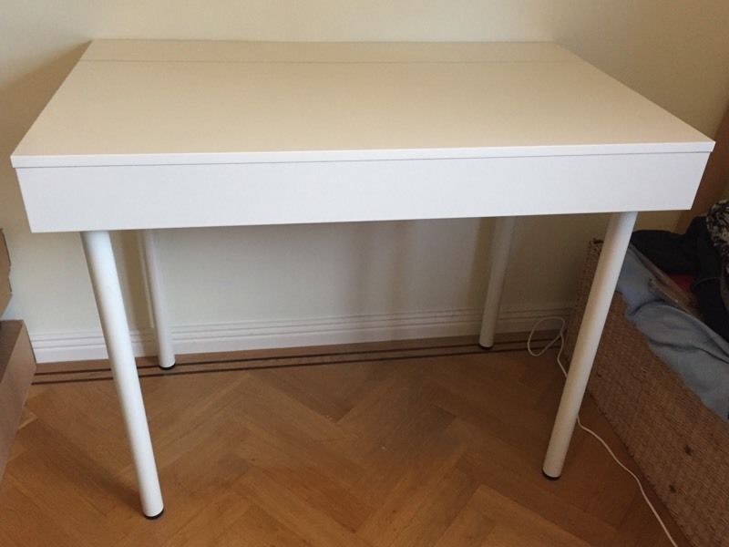 IKEA vika veine desk