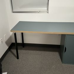 IKEA LAGKAPTEN Desk Set With ALEX 