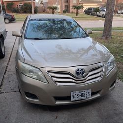 2011 TOYOTA CAMRY