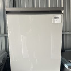 New Bespoke 24 in. Smart Built-In Tall Tub Dishwasher in White Glass with Stainless Steel Tub and AutoRelease, 42dBA