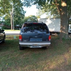 1999 Ford Explorer 
