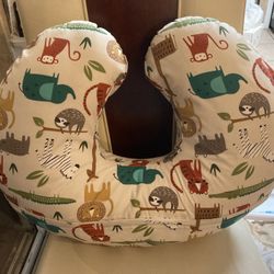 Almohada De Bebé Para Cargarlo $25.00 